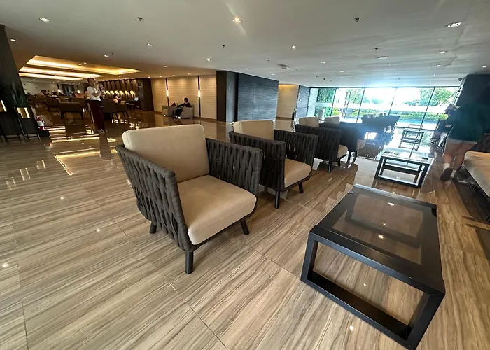 Air Residences Condotel In Makati Cityph Aparthotel 4*